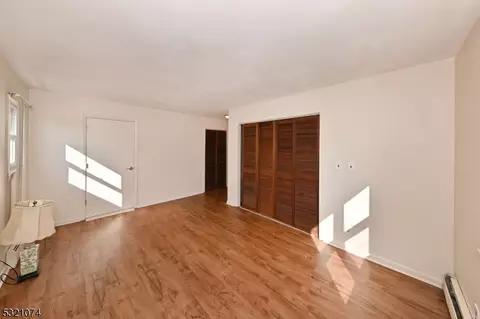 80 Forest Ave, Paramus, NJ 07652 photo 20