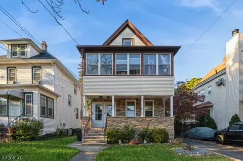 190 Demott Ave, Clifton, NJ 07011