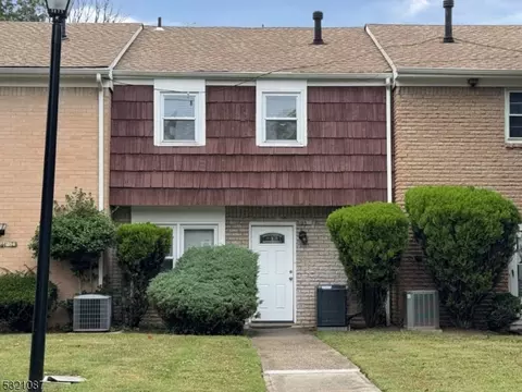 614 W 8th St #2, Plainfield, NJ 07060