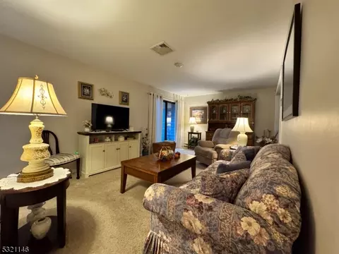 3 Hillside Ct, Clinton, NJ 08809 photo 6