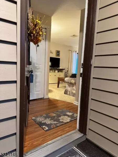 3 Hillside Ct, Clinton, NJ 08809 photo 3