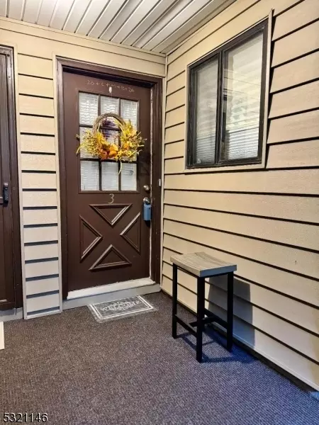 3 Hillside Ct, Clinton, NJ 08809 photo 2