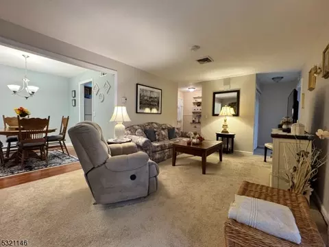 3 Hillside Ct, Clinton, NJ 08809 photo 5
