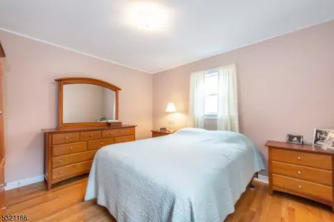 9 Ideal Ct, Nutley, NJ 07110 photo 11