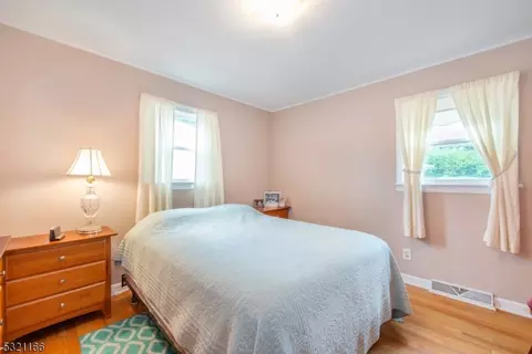 9 Ideal Ct, Nutley, NJ 07110 photo 10