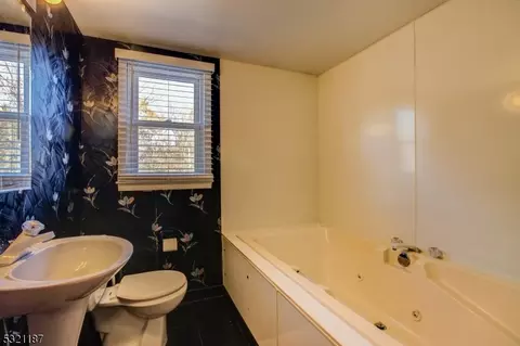 13 Park Pl, Middlesex, NJ 08846 photo 15