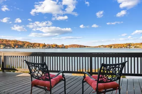 20 Windjammer Ln #20, Mount Arlington, NJ 07856