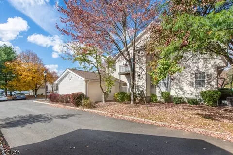 136 Potomac Dr, Basking Ridge, NJ 07920 photo 9