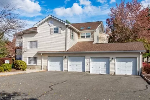 136 Potomac Dr, Basking Ridge, NJ 07920