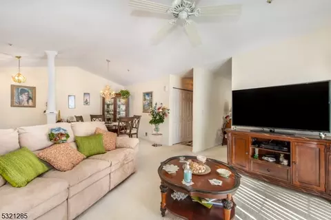 136 Potomac Dr, Basking Ridge, NJ 07920 photo 16