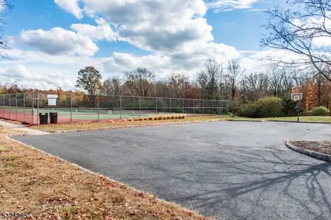 136 Potomac Dr, Basking Ridge, NJ 07920 photo 10