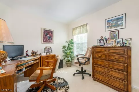 136 Potomac Dr, Basking Ridge, NJ 07920 photo 20