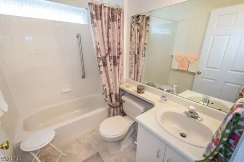 136 Potomac Dr, Basking Ridge, NJ 07920 photo 24