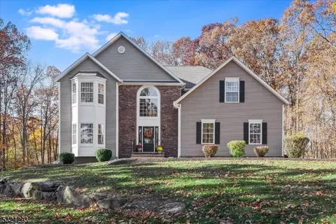 3 Whispering Woods Ln, Sparta, NJ 07871