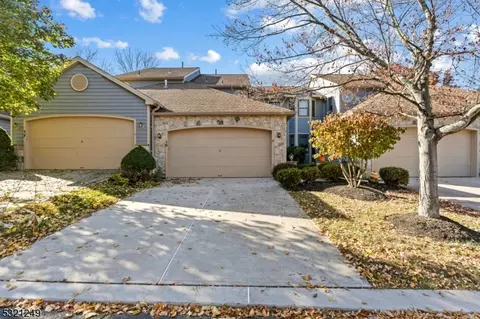 18 Hillside Ct, Lambertville, NJ 08530