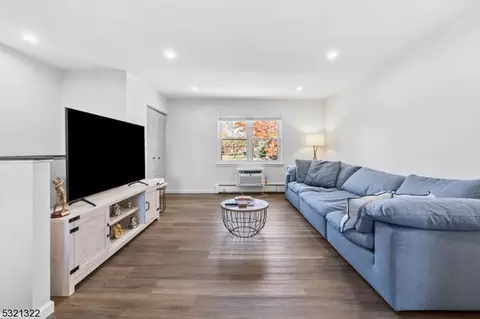 1138 Valley Rd #2A, Wayne, NJ 07470