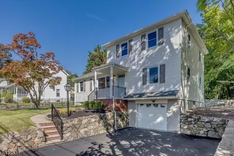120 Prospect St, Midland Park, NJ 07432