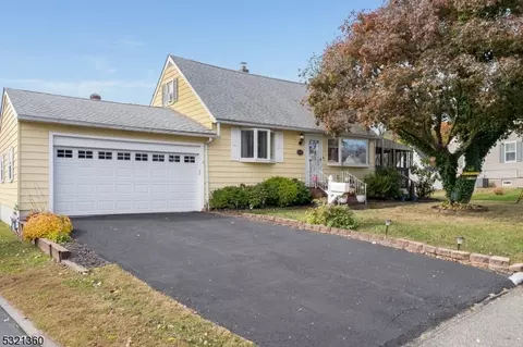116 Woodlawn Rd, Phillipsburg, NJ 08865