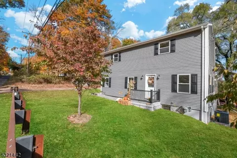 29 Pulaski Rd, Readington Twp, NJ 08889