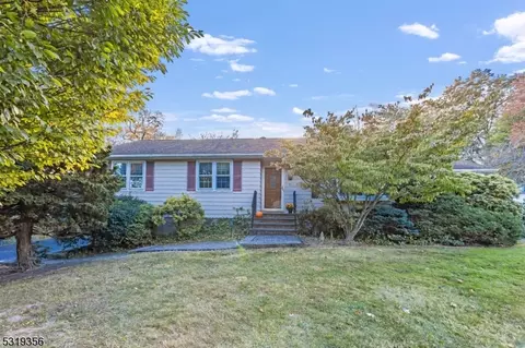 1 Woodcrest Rd, Hanover, NJ 07981
