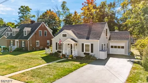 12 Willard Pl, Morristown, NJ 07960