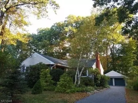 64 Cascade Way, Butler, NJ 07405