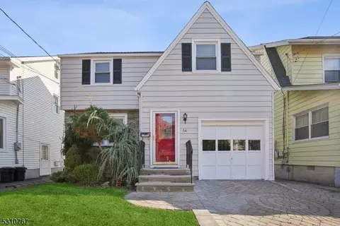 54 Hughes St, Maplewood, NJ 07040