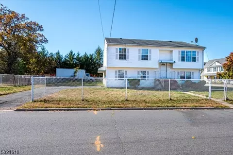 13 Oak Pl, Franklin Twp, NJ 08873