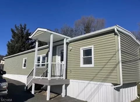 2 Charles St, Rockaway, NJ 07866