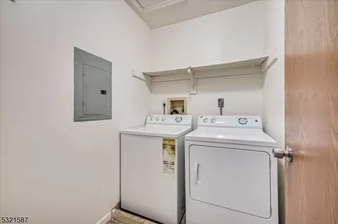 602 Maplecrest Rd, Edison, NJ 08820 photo 34