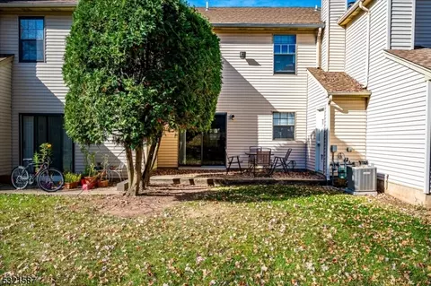 602 Maplecrest Rd, Edison, NJ 08820 photo 36