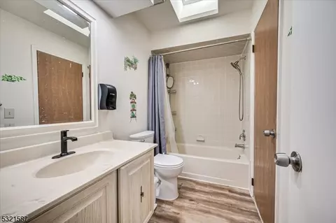 602 Maplecrest Rd, Edison, NJ 08820 photo 30