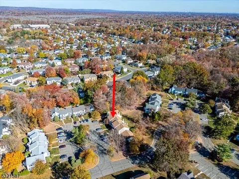 602 Maplecrest Rd, Edison, NJ 08820 photo 9