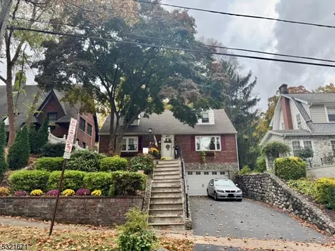60 Woodland Rd, Bloomfield, NJ 07003