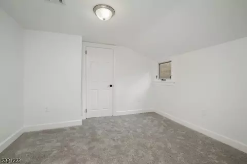596 Berkeley Ave, City Of Orange, NJ 07050 photo 18