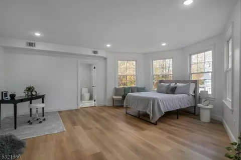 596 Berkeley Ave, City Of Orange, NJ 07050 photo 12