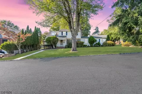 7 Cliff St, West Orange, NJ 07052