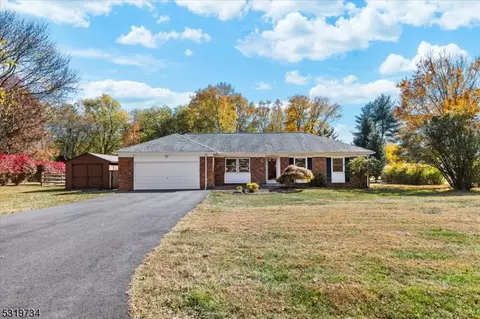 9 Alaco Ln, Milford, NJ 08848
