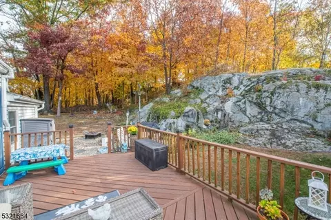 50 4th Ave, Wanaque Boro, NJ 07420 photo 22