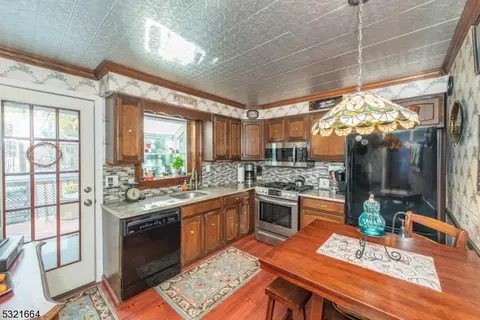 50 4th Ave, Wanaque Boro, NJ 07420 photo 9