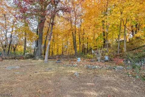 50 4th Ave, Wanaque Boro, NJ 07420 photo 24