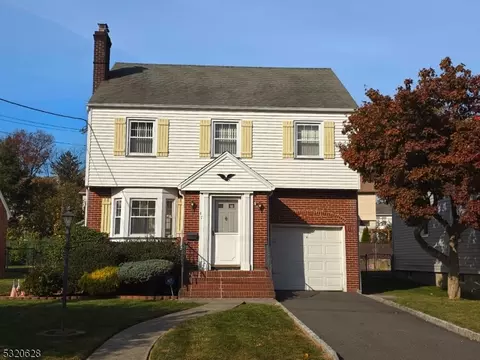 45-47 Reservoir Pl, Belleville, NJ 07109