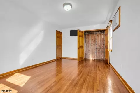 29 Devon Ter, Kearny, NJ 07032 photo 14