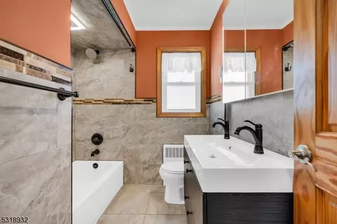29 Devon Ter, Kearny, NJ 07032 photo 13