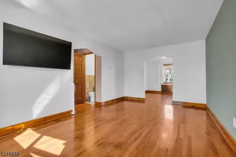29 Devon Ter, Kearny, NJ 07032 photo 6