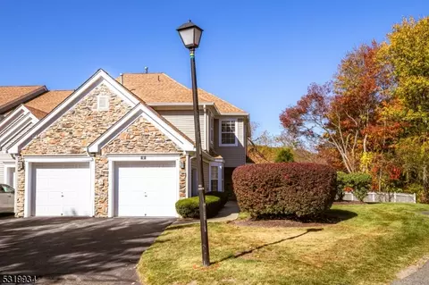 2 Lagoon Way, Roxbury Twp, NJ 07852