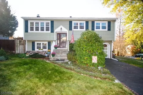 498 Dinah Rd, Roxbury Twp, NJ 07850