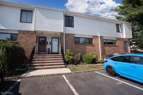 916 Merritt Dr #F, Hillsborough, NJ 08844