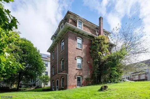 15 Munson St, Sussex, NJ 07461