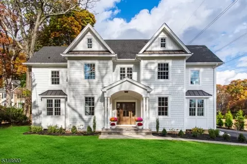 54 Floral St, Chatham Twp, NJ 07928